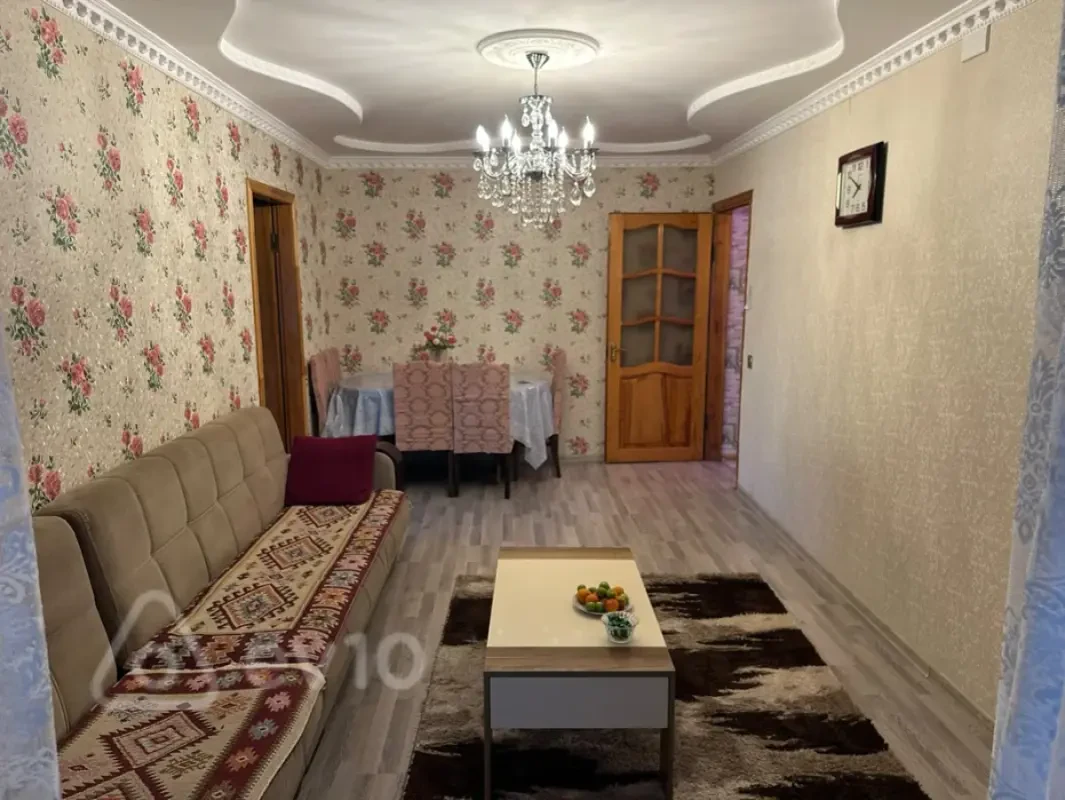 Satılır 2 otaqlı köhnə tikili 50 m²