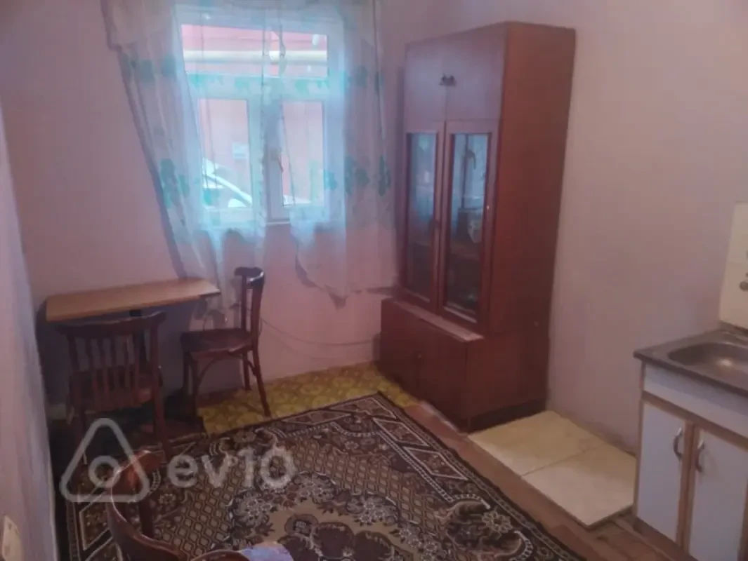 Kirayə verilir 2 otaqlı həyət evi 60 m²