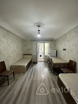 Kirayə verilir 1 otaqlı köhnə tikili 18 m² — Bakı, Nizami 1 otaq 18.00 m²