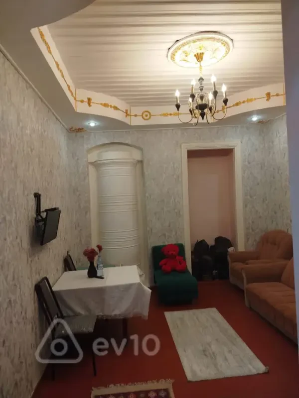 Kirayə verilir 2 otaqlı həyət evi 50 m²