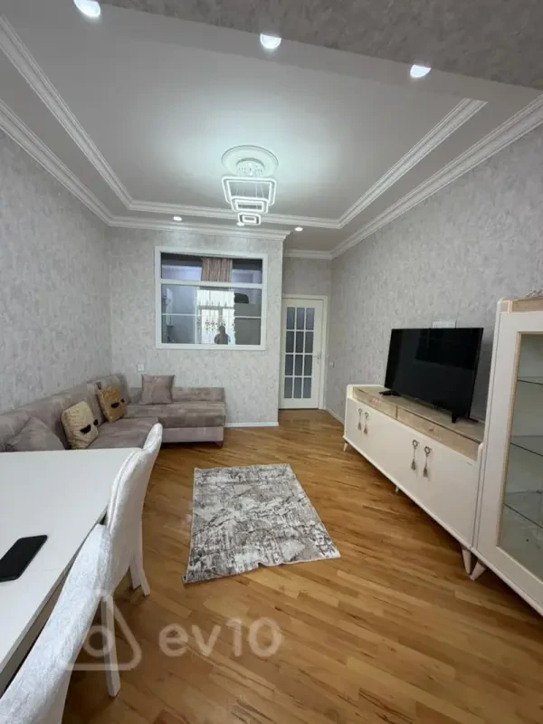 Kirayə verilir 2 otaqlı yeni tikili 55 m²