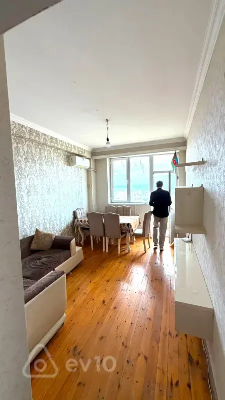 Kirayə verilir 2 otaqlı yeni tikili 50 m²
