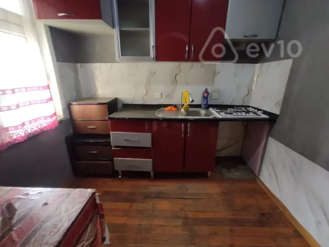Satılır 2 otaqlı həyət evi 55 m²