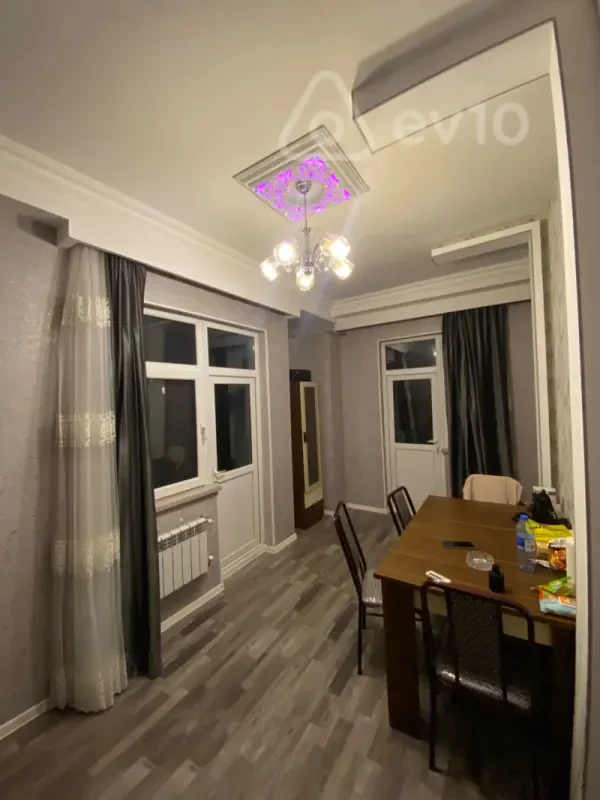 Kirayə verilir 2 otaqlı yeni tikili 75 m²