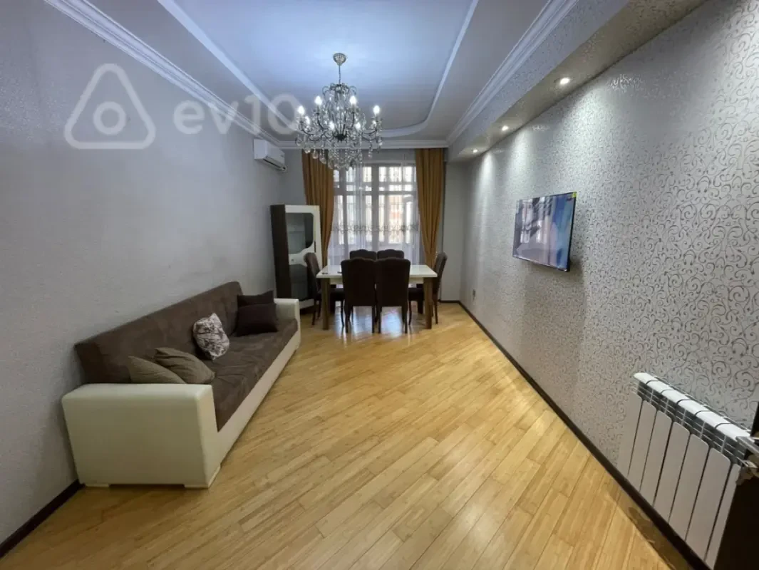 Kirayə verilir 2 otaqlı yeni tikili 65 m²