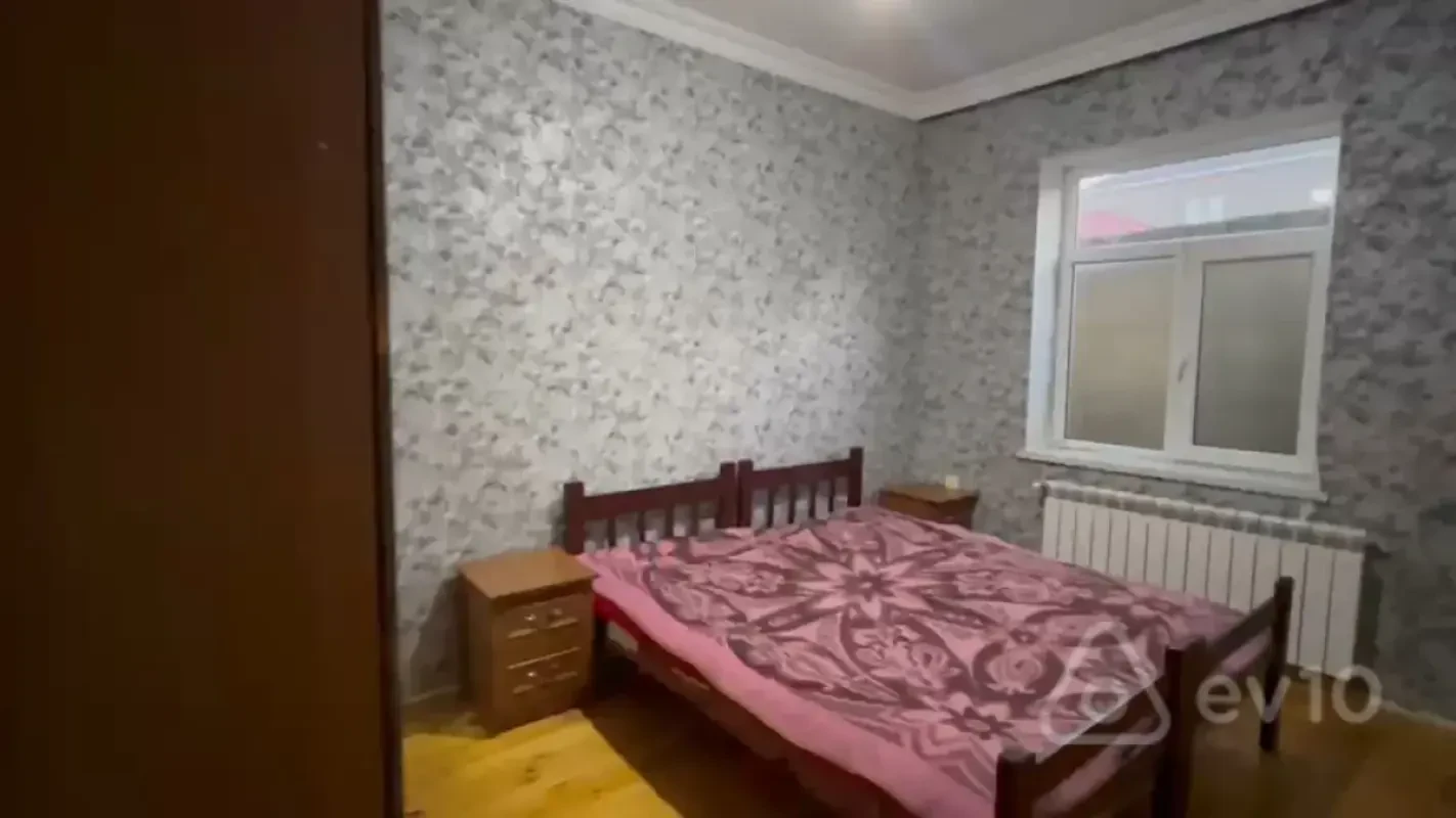 Kirayə verilir 2 otaqlı həyət evi 61 m²