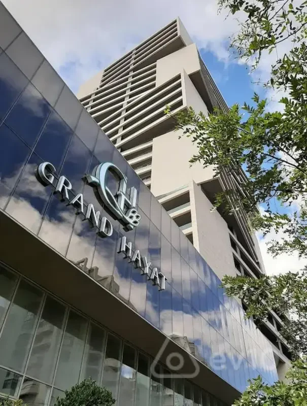 Kirayə verilir 3 otaqlı yeni tikili 148 m²