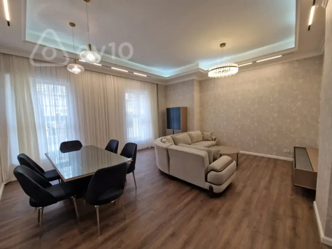 Kirayə verilir 3 otaqlı yeni tikili 120 m²