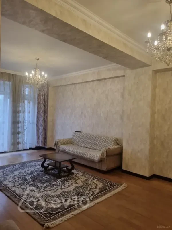 Kirayə verilir 2 otaqlı yeni tikili 60 m²