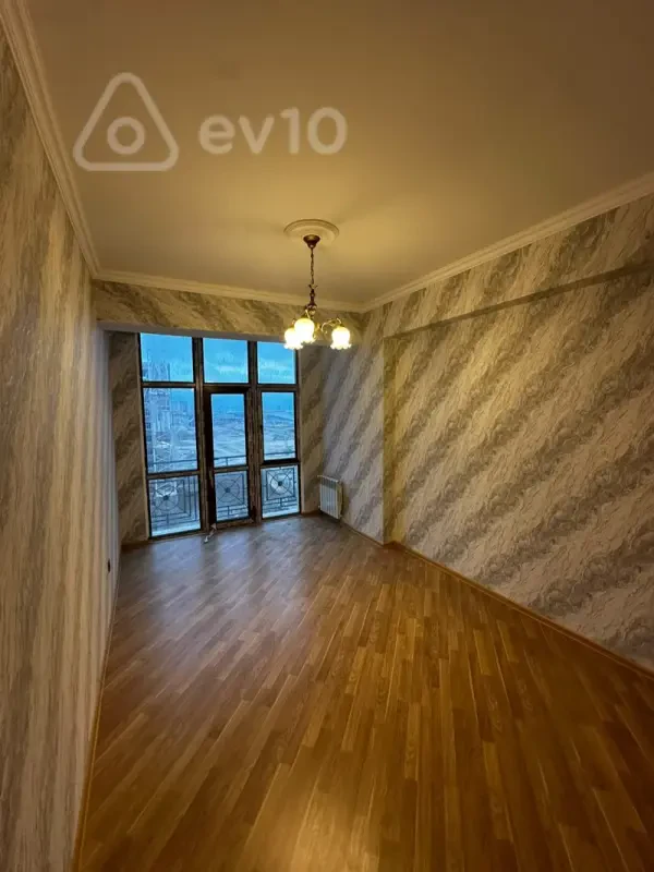 Kirayə verilir 3 otaqlı yeni tikili 130 m²