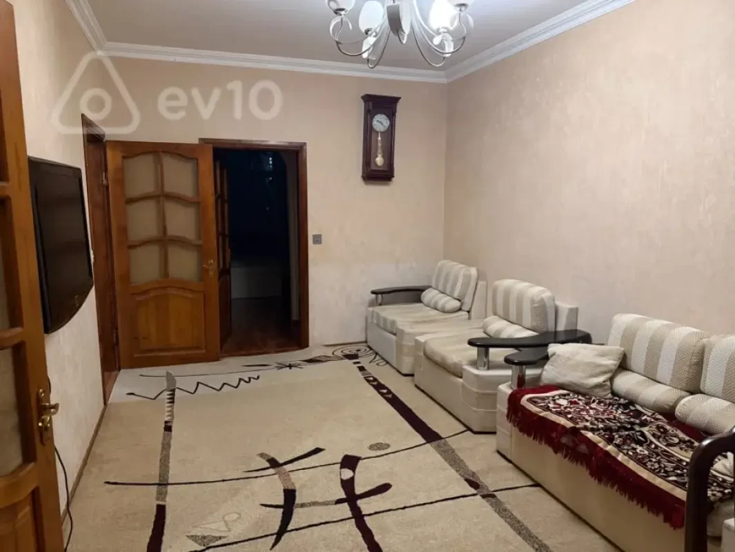 Kirayə verilir 3 otaqlı yeni tikili 67 m²
