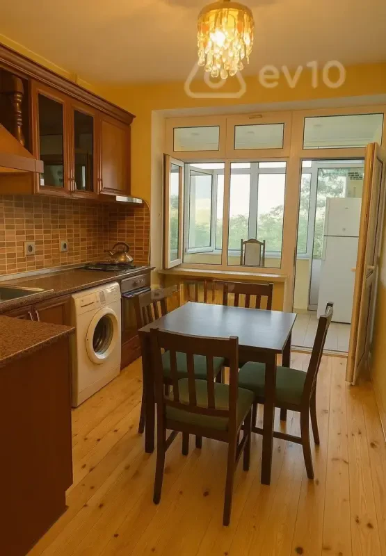 Satılır 2 otaqlı köhnə tikili 60 m²