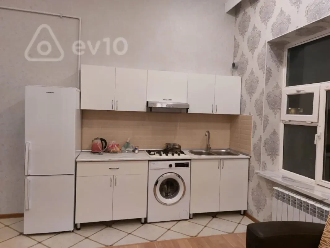 Kirayə verilir 3 otaqlı yeni tikili 60 m²