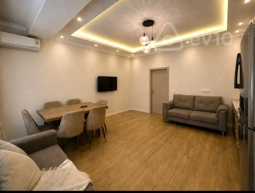 Satılır 2 otaqlı yeni tikili 77 m²