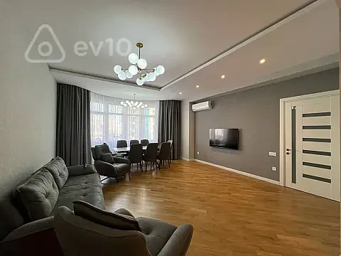 Kirayə verilir 3 otaqlı yeni tikili 130 m² — Bakı, Səbail 3 otaq 130.00 m²