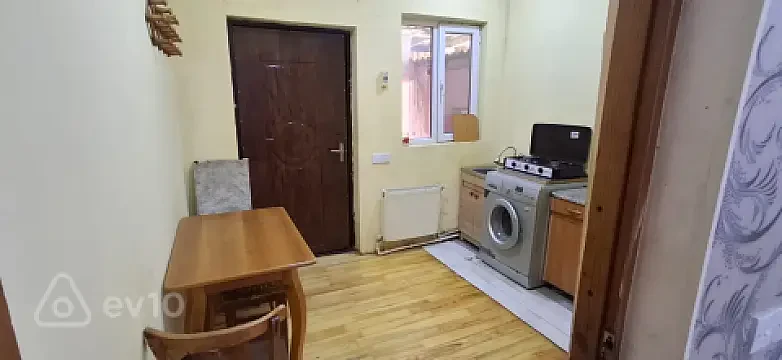 Kirayə verilir 1 otaqlı həyət evi 30 m² — Bakı, Binəqədi 1 otaq 30.00 m²
