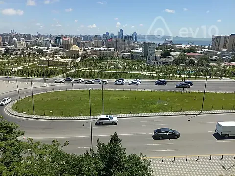 Satılır 3 otaqlı köhnə tikili 85 m² — Bakı, Yasamal 3 otaq 85.00 m²