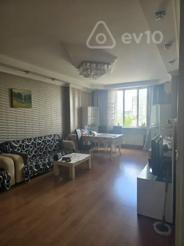 Satılır 3 otaqlı yeni tikili 100 m²
