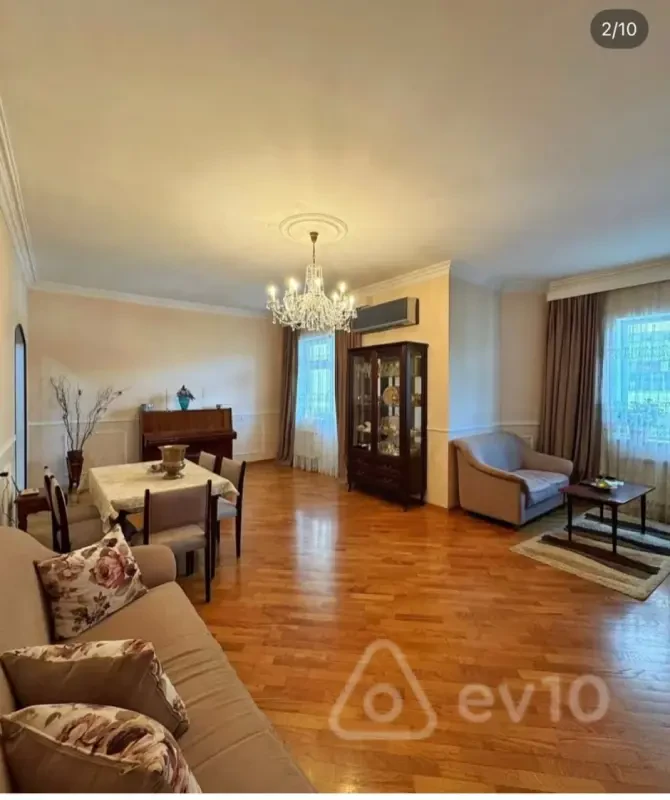 Kirayə verilir 3 otaqlı yeni tikili 120 m²