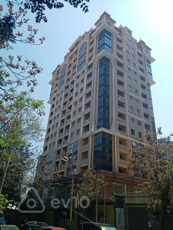 Satılır 3 otaqlı yeni tikili 174 m²