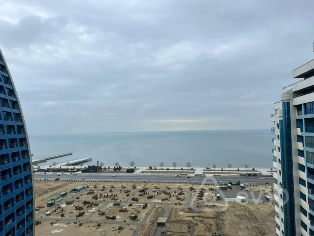 Kirayə verilir 4 otaqlı yeni tikili 240 m²