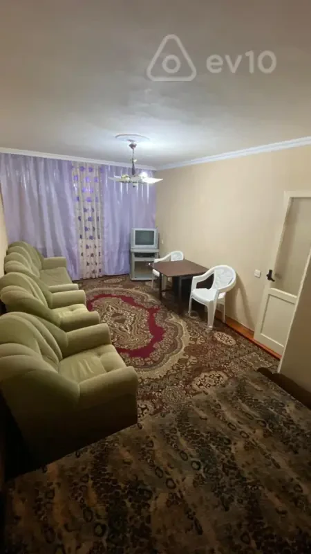 Kirayə verilir 1 otaqlı köhnə tikili 45 m²