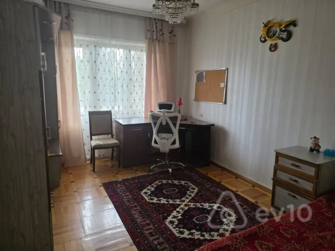 Satılır 3 otaqlı köhnə tikili 85 m²