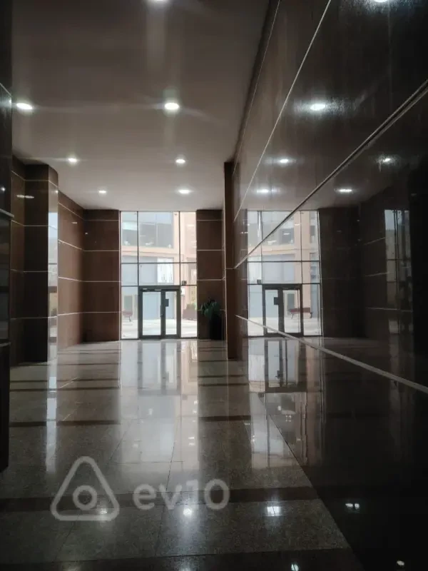 Satılır 2 otaqlı yeni tikili 82 m²