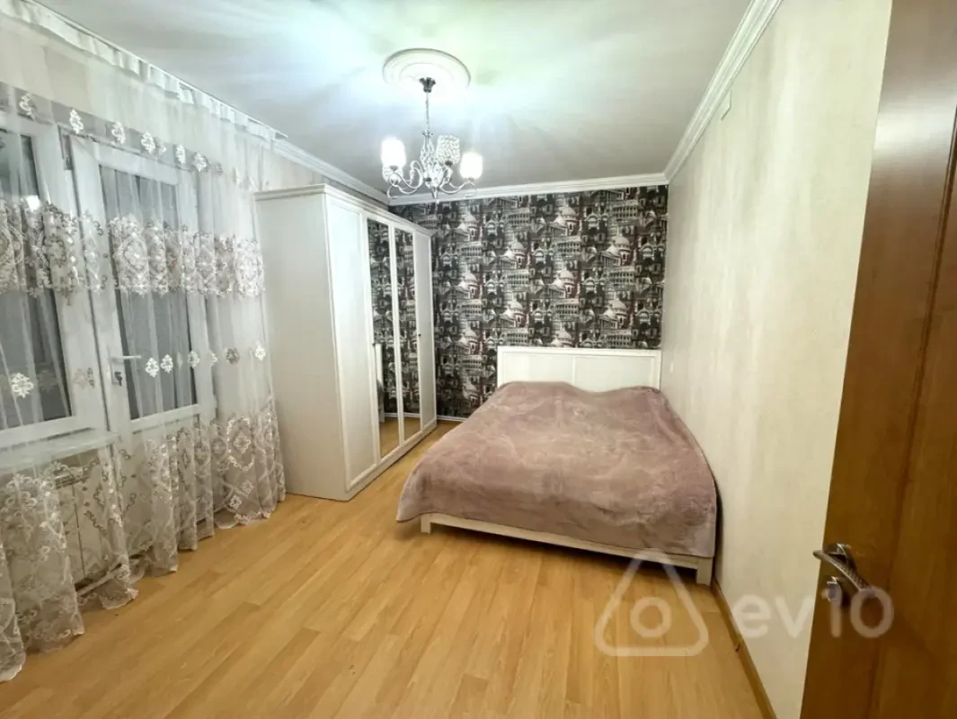 Kirayə verilir 3 otaqlı köhnə tikili 60 m²