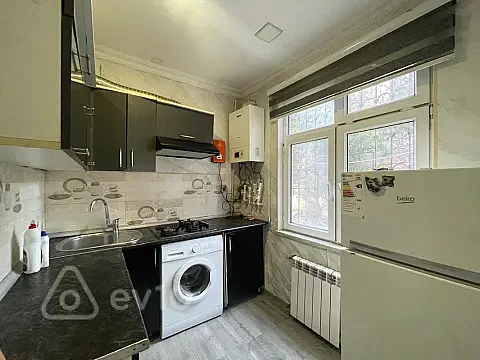 Kirayə verilir 2 otaqlı köhnə tikili 65 m² — Bakı, Nəsimi 2 otaq 65.00 m²