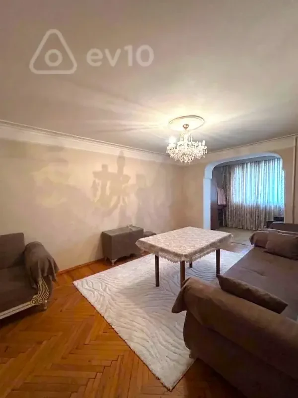 Kirayə verilir 3 otaqlı köhnə tikili 65 m²