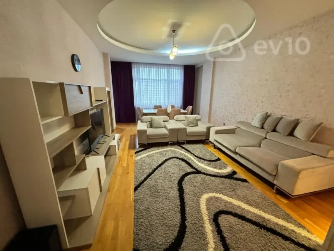 Satılır 3 otaqlı yeni tikili 150 m²