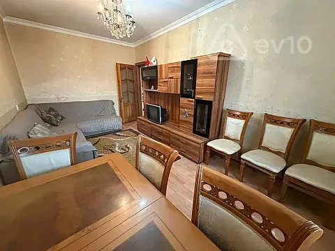 Kirayə verilir 3 otaqlı köhnə tikili 88 m² — Bakı, Yasamal 3 otaq 88.00 m²