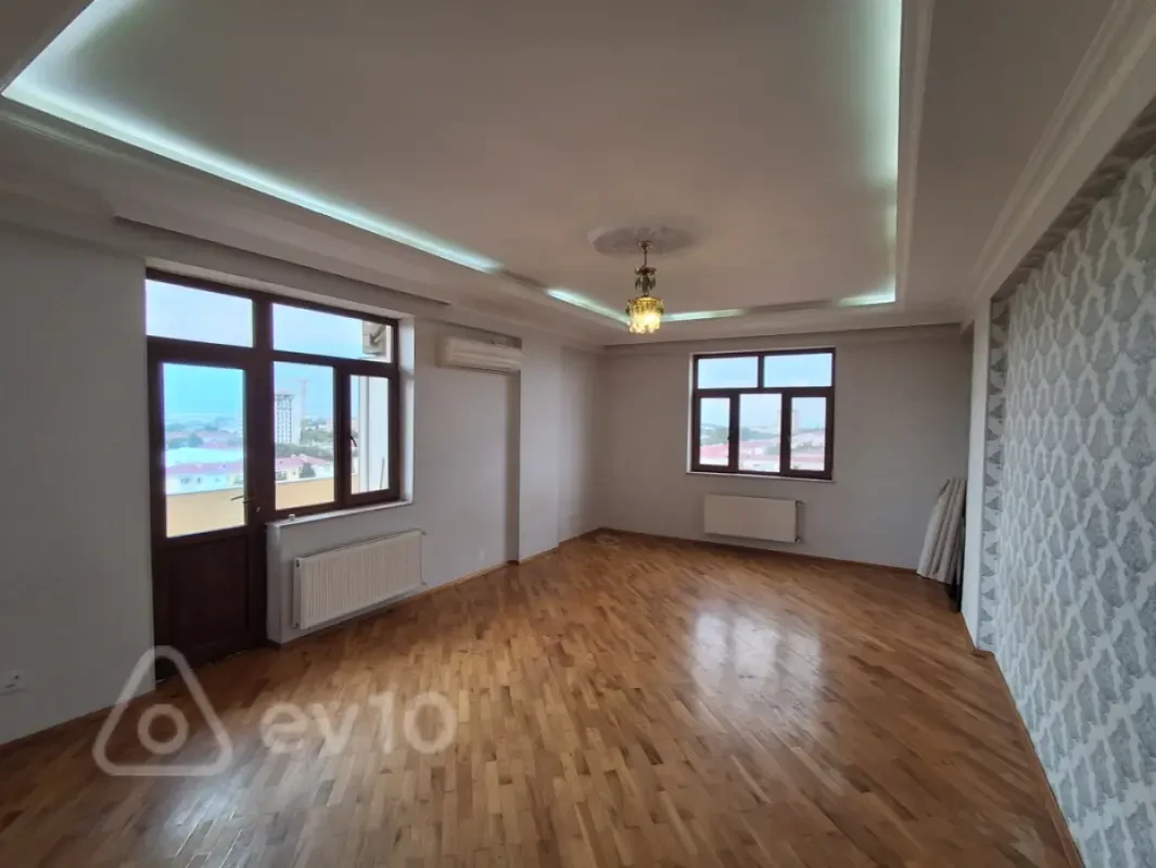 Satılır 3 otaqlı yeni tikili 100 m²