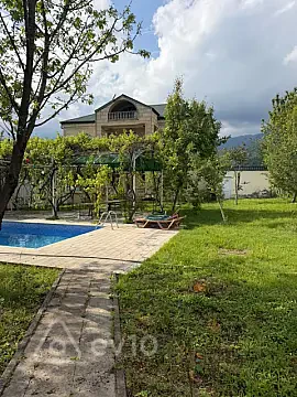 Kirayə verilir mənzil 300 m² — Qəbələ 300.00 m²
