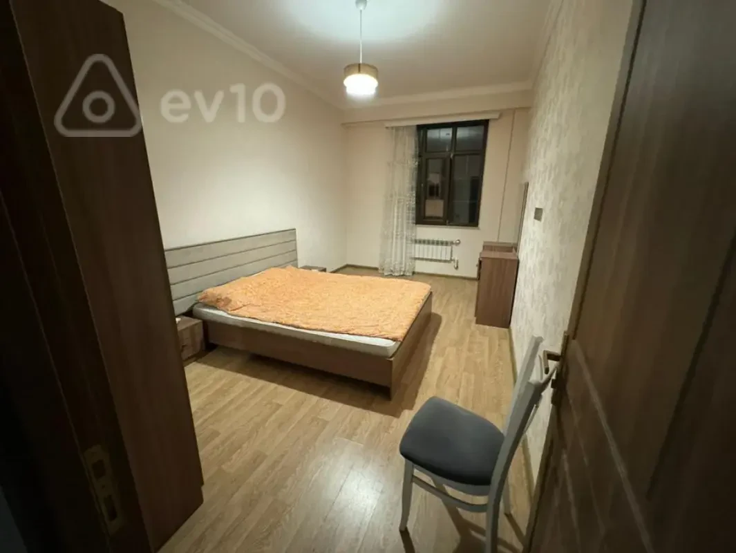 Kirayə verilir 2 otaqlı yeni tikili 65 m²