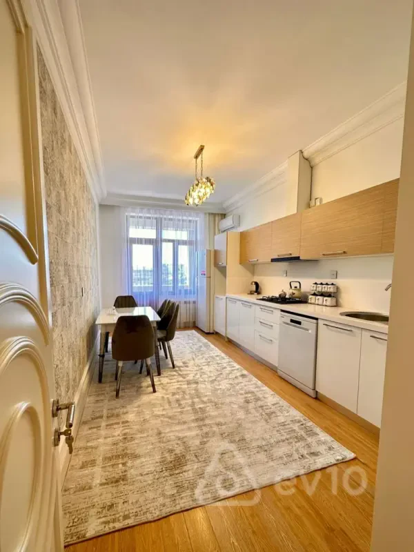 Satılır 2 otaqlı yeni tikili 115 m²