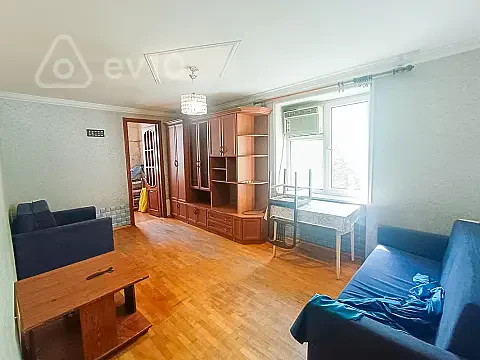 Kirayə verilir 1 otaqlı köhnə tikili 40 m² — Bakı, Nizami 1 otaq 40.00 m²