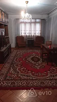Kirayə verilir 3 otaqlı köhnə tikili 75 m² — Bakı, Nəsimi 3 otaq 75.00 m²