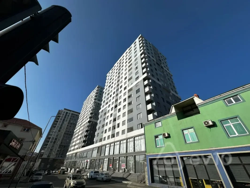 Satılır 3 otaqlı yeni tikili 147 m²