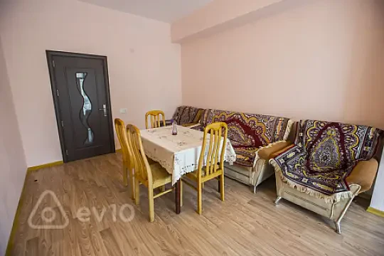 Kirayə verilir 2 otaqlı köhnə tikili 75 m² — Bakı, Nərimanov 2 otaq 75.00 m²