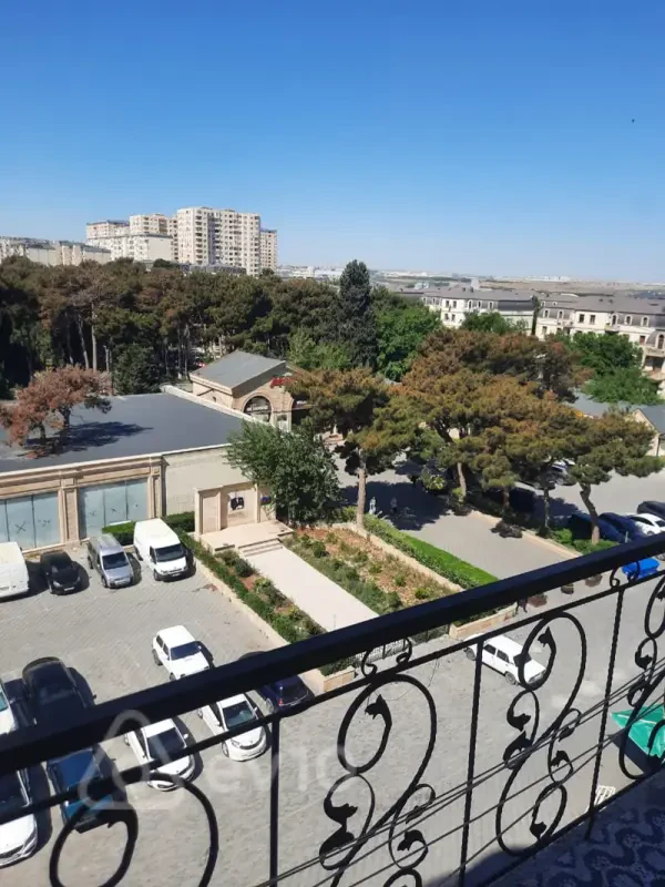 Kirayə verilir 21 otaqlı yeni tikili 60 m²