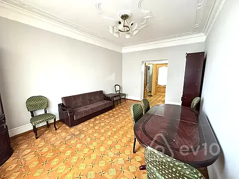 Kirayə verilir 3 otaqlı köhnə tikili 75 m² — Bakı, Nəsimi 3 otaq 75.00 m²