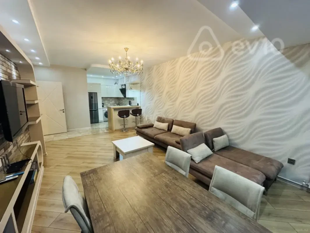 Kirayə verilir 2 otaqlı yeni tikili 85 m²