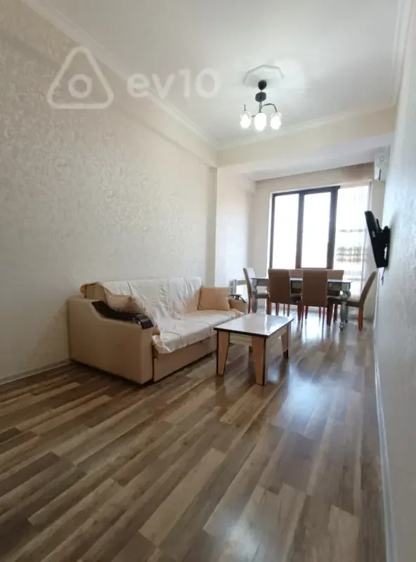 Kirayə verilir 2 otaqlı yeni tikili 55 m²