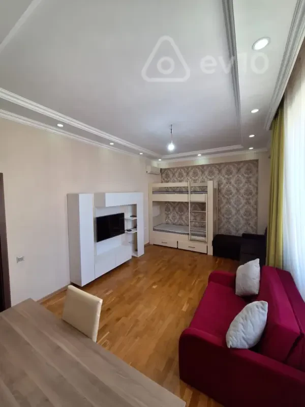 Kirayə verilir 2 otaqlı yeni tikili 75 m²