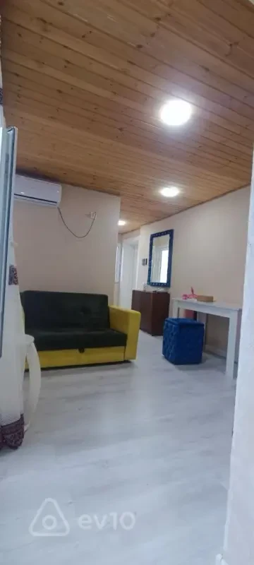 Kirayə verilir 2 otaqlı yeni tikili 65 m²