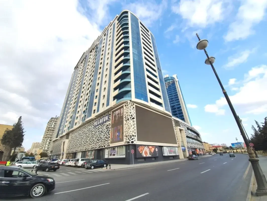 Kirayə verilir 3 otaqlı yeni tikili 120 m²