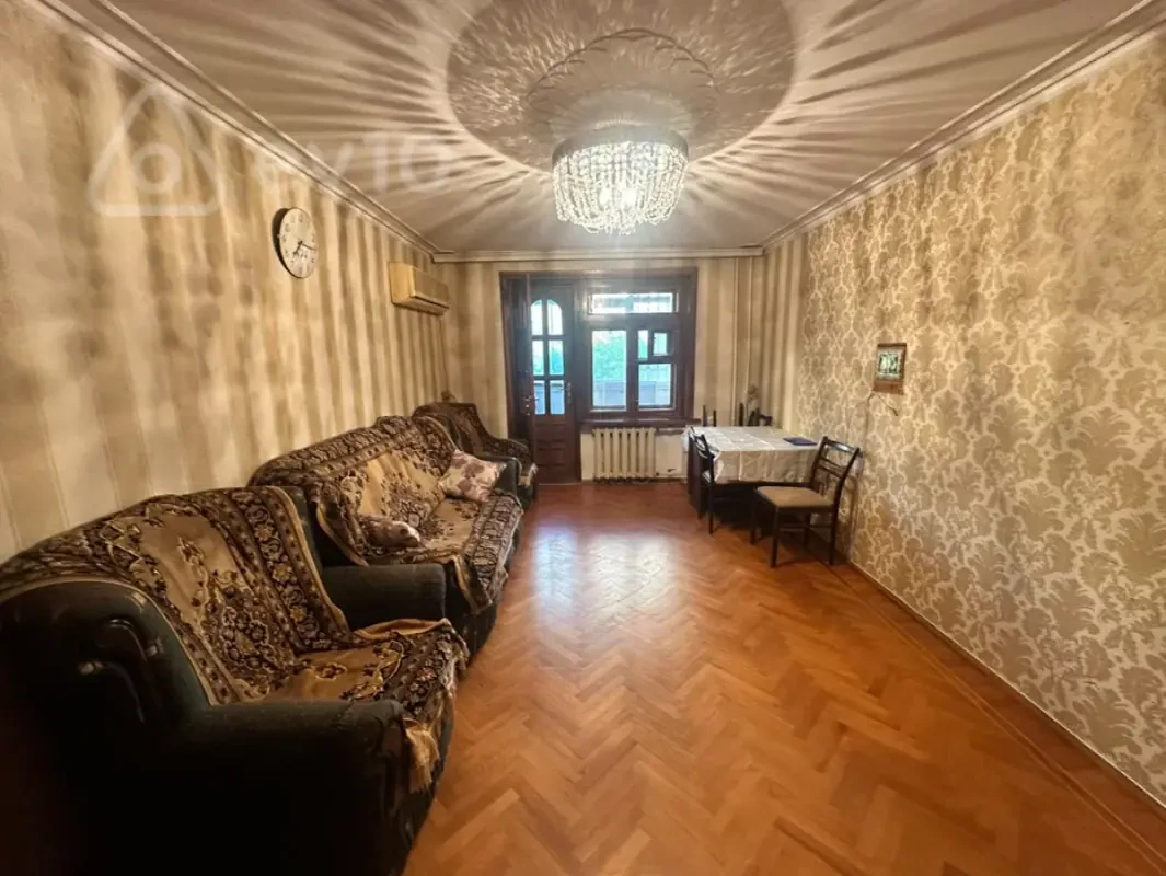 Kirayə verilir 3 otaqlı köhnə tikili 70 m²