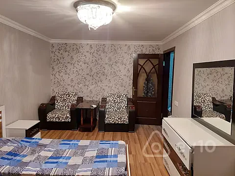 Kirayə verilir 1 otaqlı köhnə tikili 40 m² — Bakı, Nərimanov 1 otaq 40.00 m²
